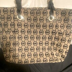 Michael Kors Tote